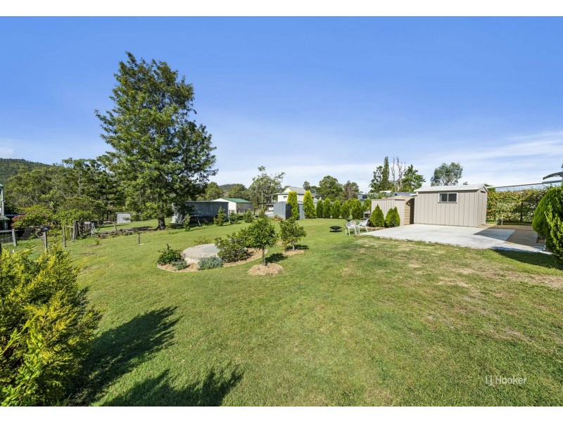 54 David Street, Linville QLD 4306