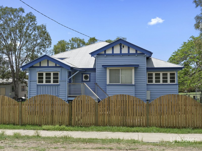 6 Cairnscroft Street, Toogoolawah QLD 4313