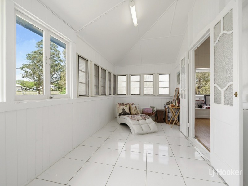 6 Cairnscroft Street, Toogoolawah QLD 4313