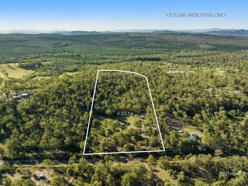 124 Cambridge Drive, Mount Hallen QLD 4312