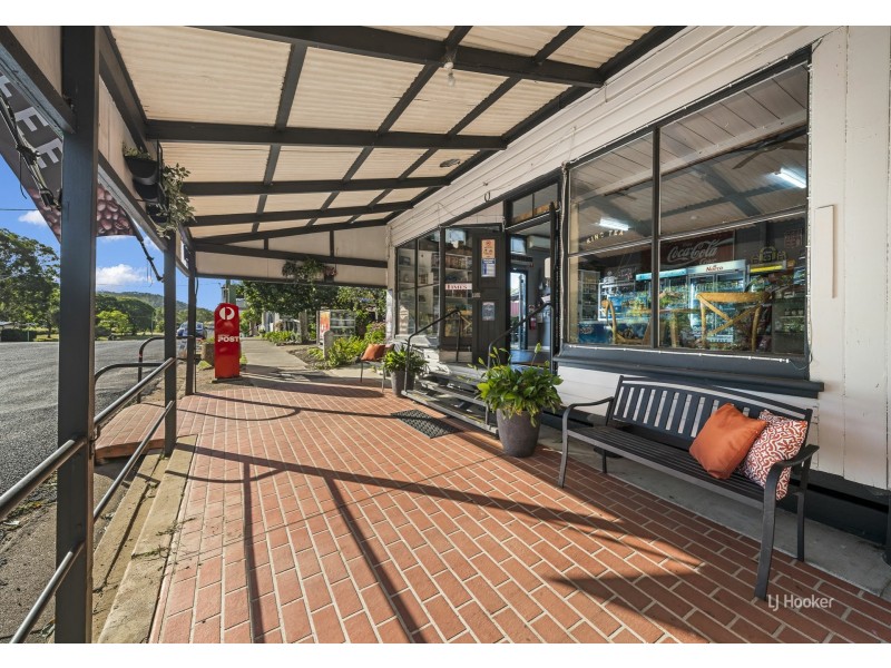 28 George Street, Linville QLD 4306