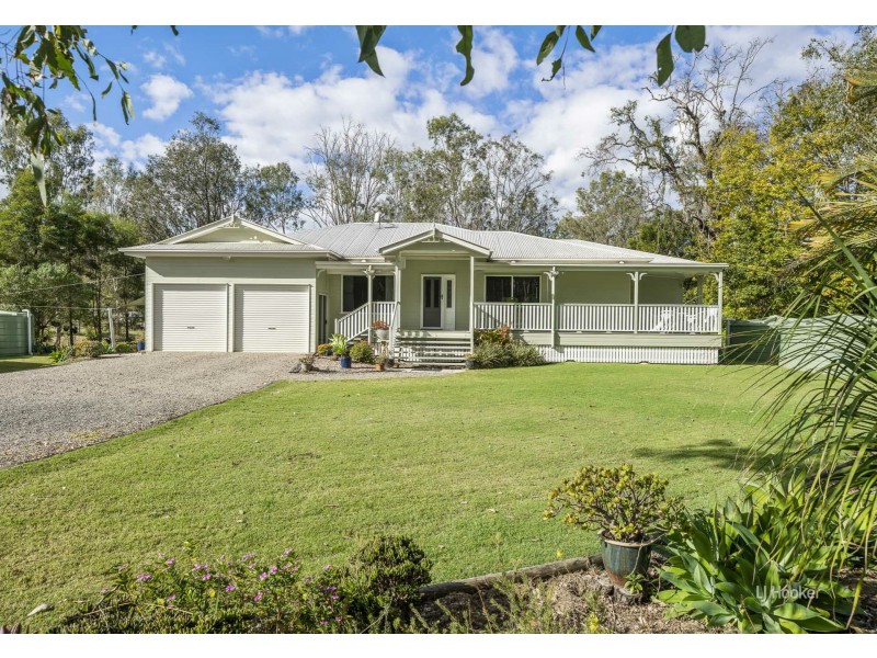 95 Outlook Drive, Esk QLD 4312