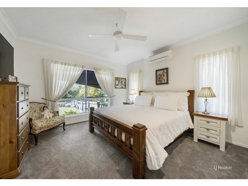 95 Outlook Drive, Esk QLD 4312