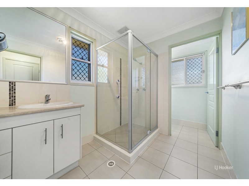 27 Sutherland Drive, Taromeo QLD 4306