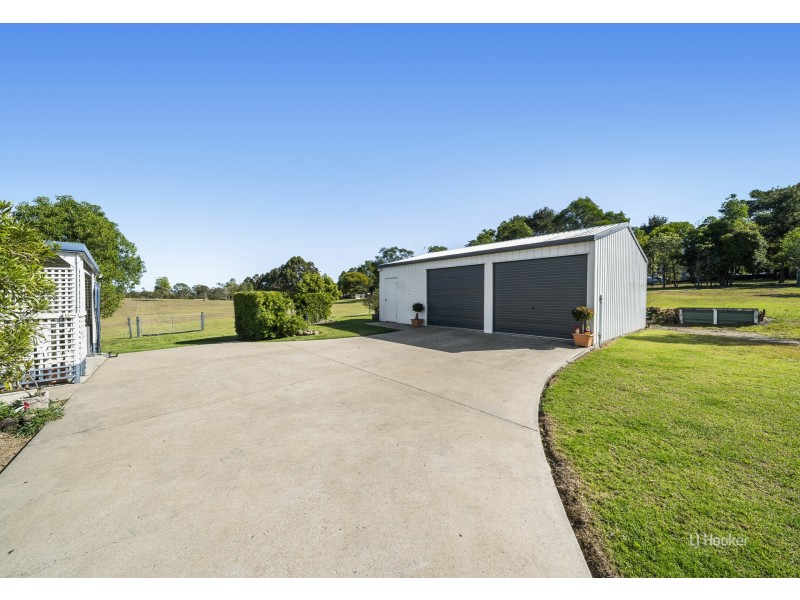 27 Sutherland Drive, Taromeo QLD 4306