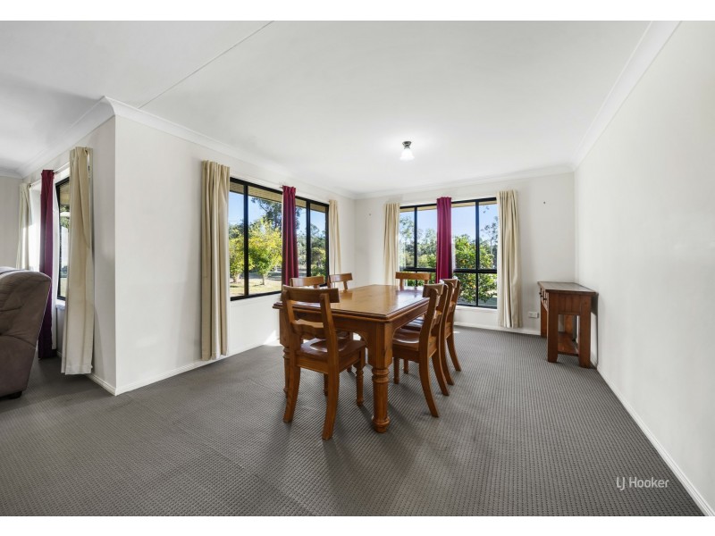 123 Cedar Avenue, Esk QLD 4312