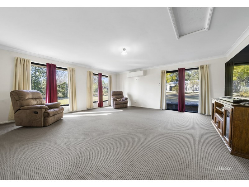 123 Cedar Avenue, Esk QLD 4312