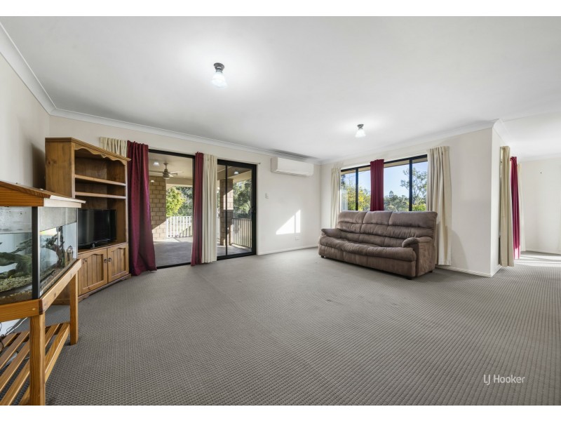 123 Cedar Avenue, Esk QLD 4312