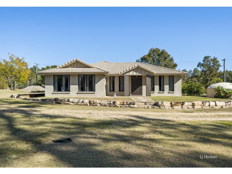 123 Cedar Avenue, Esk QLD 4312