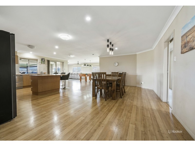 98 Angledale Lane, Toogoolawah QLD 4313