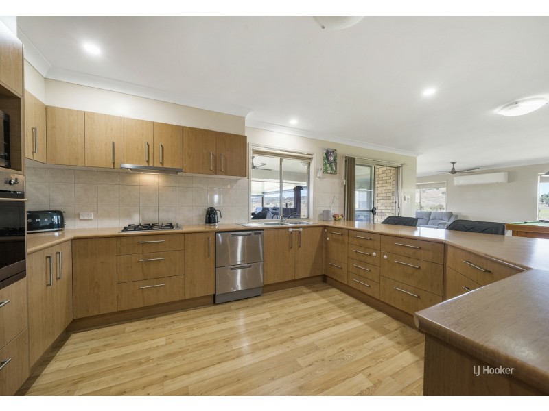 98 Angledale Lane, Toogoolawah QLD 4313
