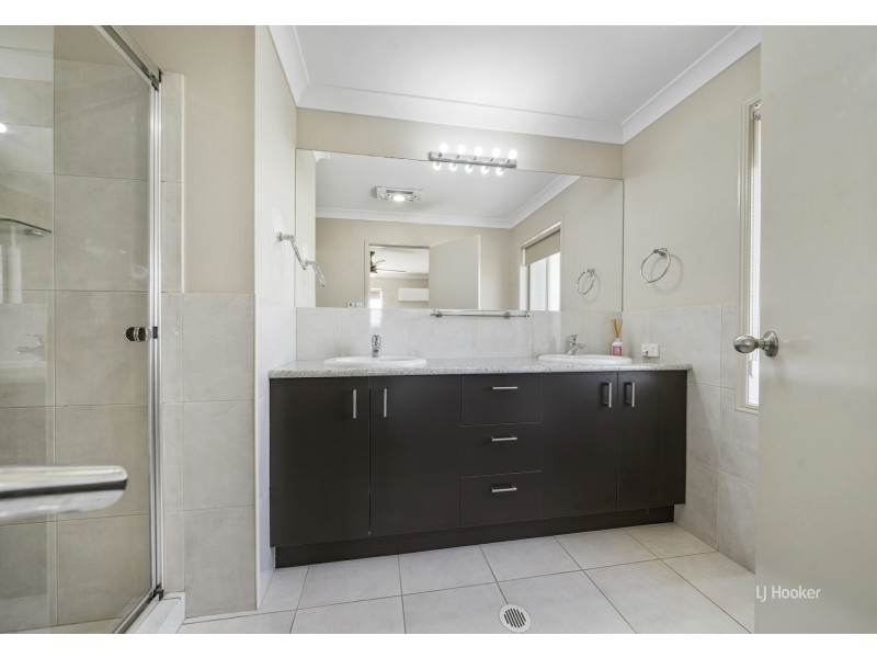 98 Angledale Lane, Toogoolawah QLD 4313