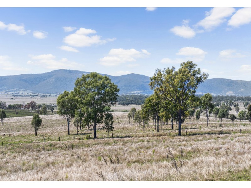 98 Angledale Lane, Toogoolawah QLD 4313
