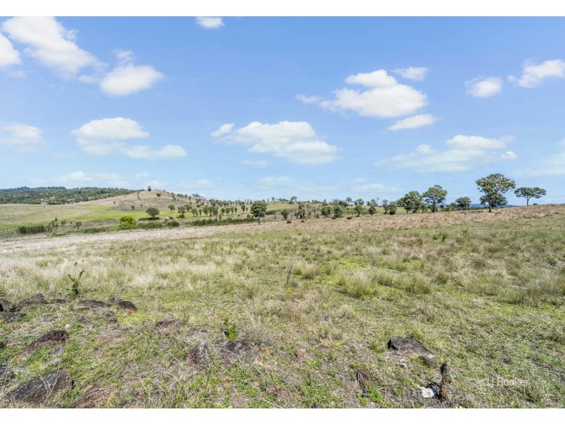 98 Angledale Lane, Toogoolawah QLD 4313