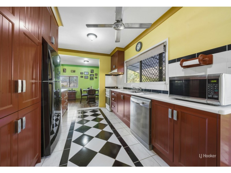 17 Mary Street, Toogoolawah QLD 4313
