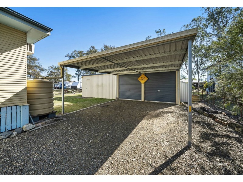17 Mary Street, Toogoolawah QLD 4313