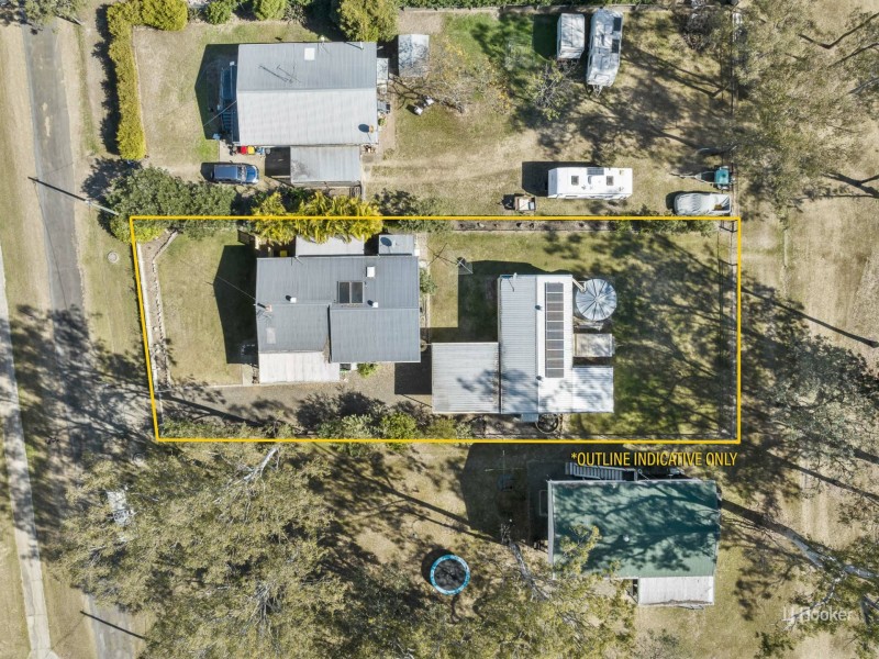 17 Mary Street, Toogoolawah QLD 4313