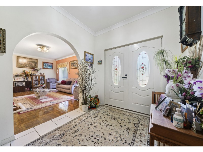 145 Crumpton Drive, Blackbutt North QLD 4306