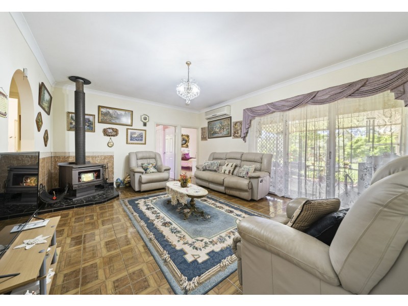 145 Crumpton Drive, Blackbutt North QLD 4306