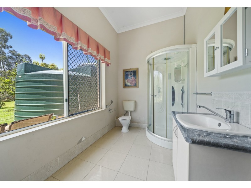 145 Crumpton Drive, Blackbutt North QLD 4306