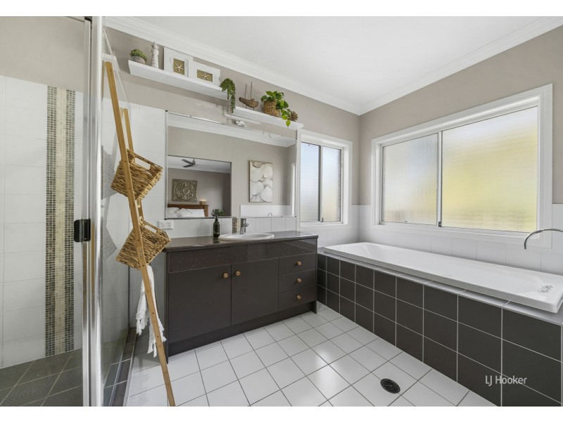 36 Hedley Drive, Woolmar QLD 4515