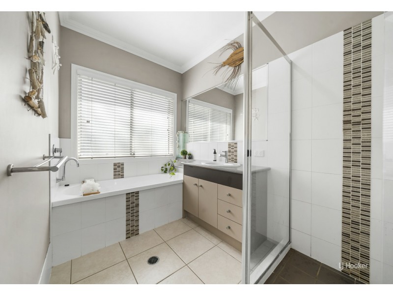 36 Hedley Drive, Kilcoy QLD 4515