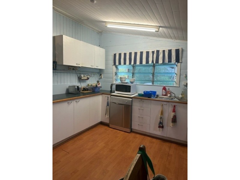 36 David Street, Linville QLD 4306