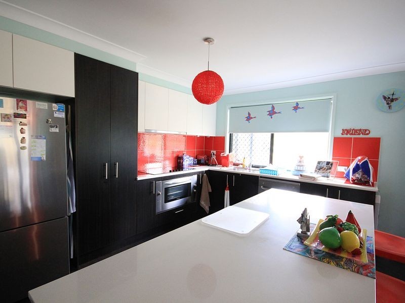 5 Jelica Place, Esk QLD 4312