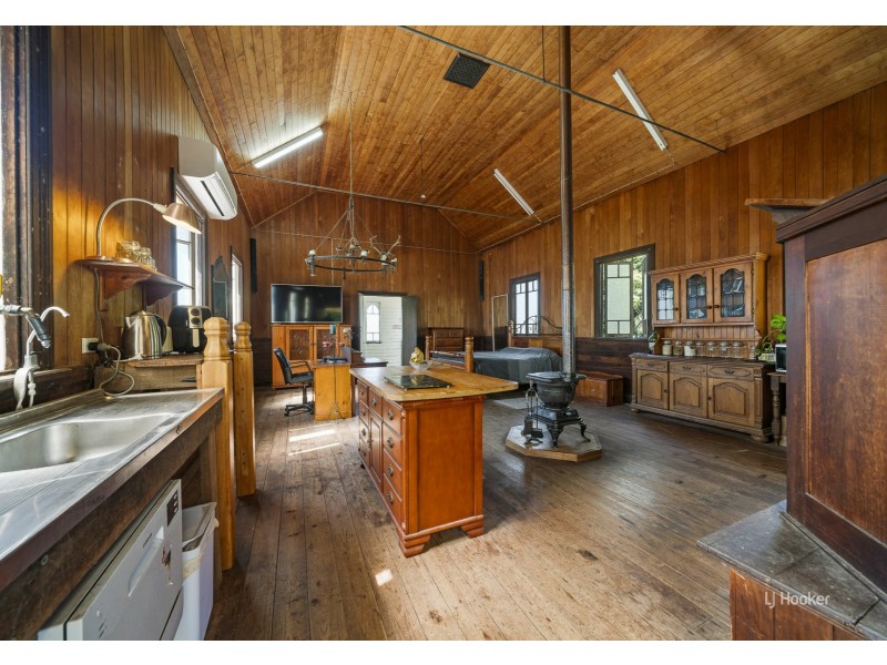 15 Anna Street, Linville QLD 4306