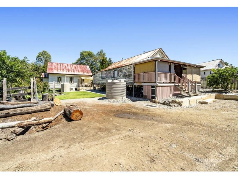 15 Anna Street, Linville QLD 4306