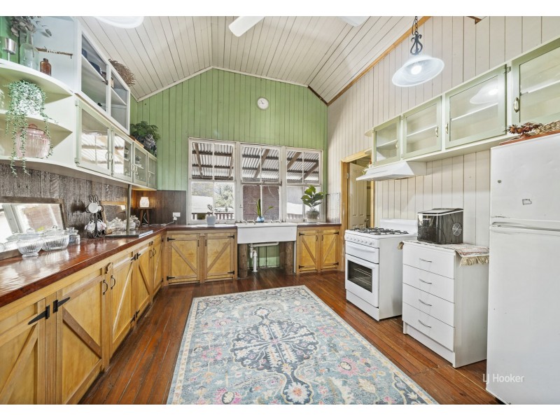 15 Anna Street, Linville QLD 4306