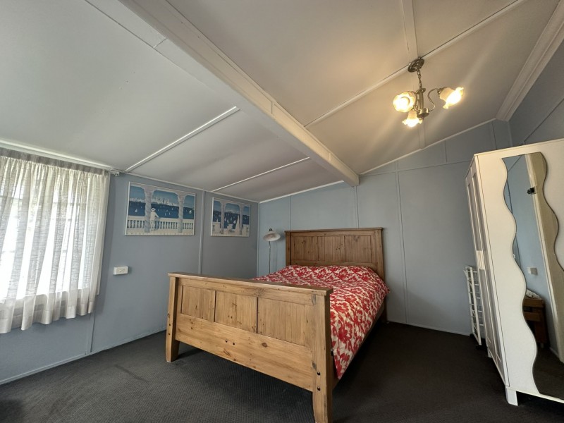 3 First Avenue, Somerset Dam QLD 4312