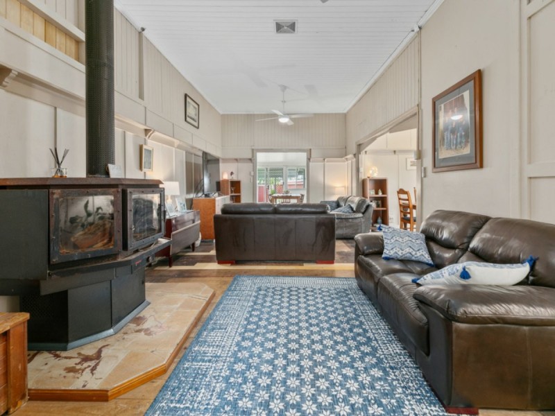 146 Lower Cressbrook Road, Lower Cressbrook QLD 4313