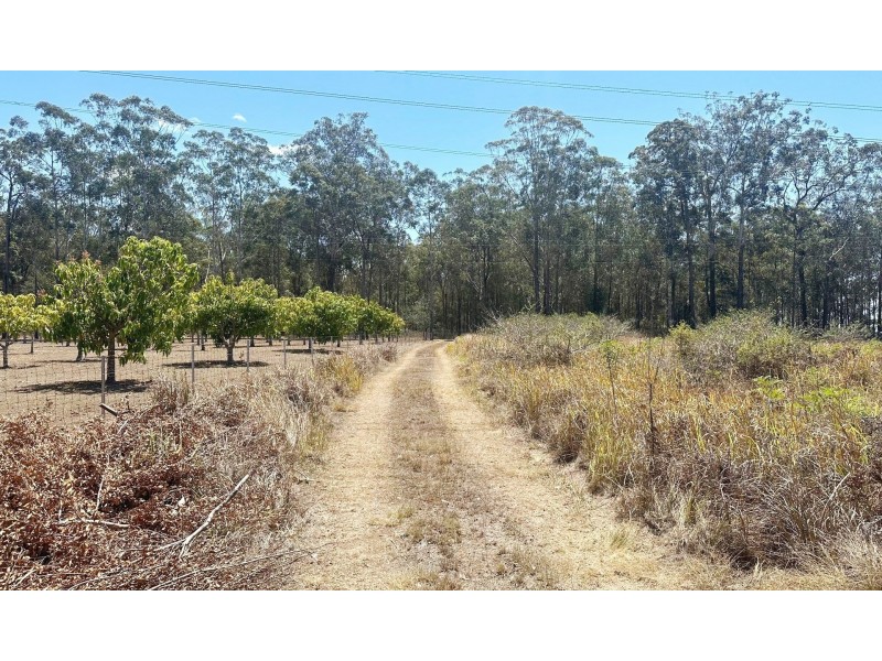 249 Martin Crescent, Benarkin North QLD 4306