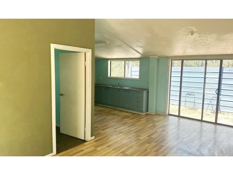 249 Martin Crescent, Benarkin North QLD 4306