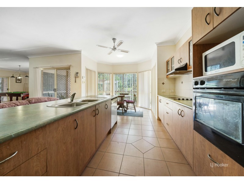 149 Windsor Drive, Mount Hallen QLD 4312