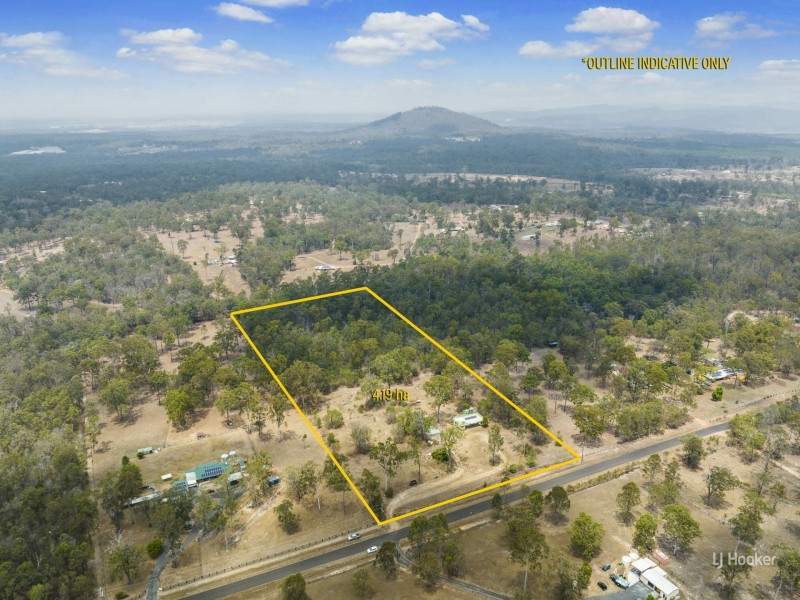 31 Cambridge Drive, Mount Hallen QLD 4312