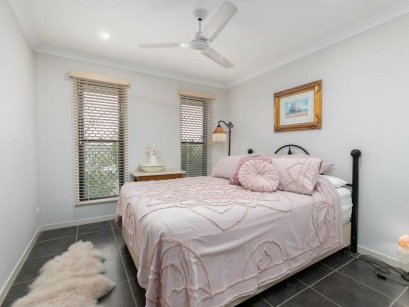 69 Settlers Rise, Woolmar QLD 4515