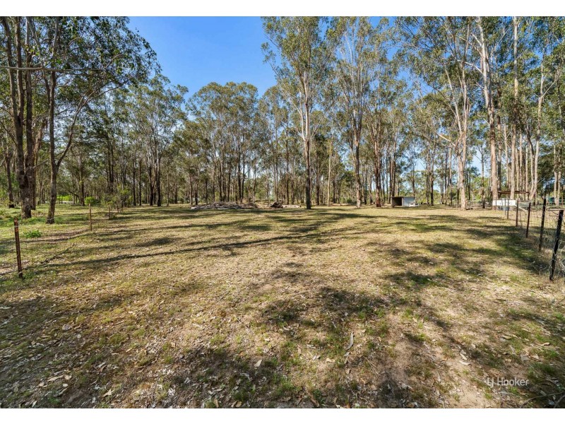 888 Old Esk Road, Taromeo QLD 4306