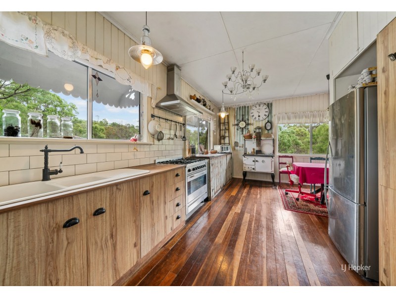 106 Baisdens Lane, Toogoolawah QLD 4313
