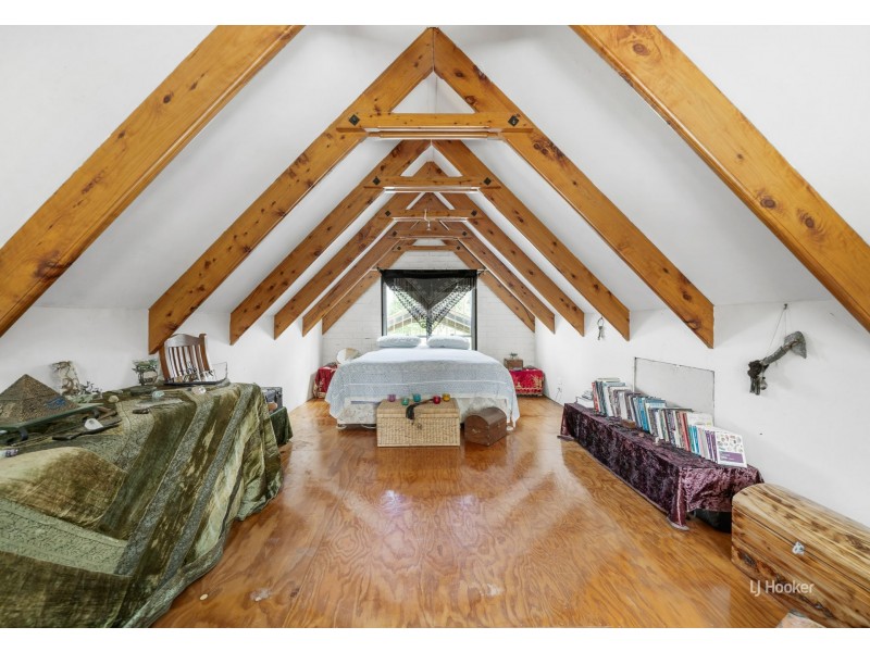 58 Hilary Road, Benarkin North QLD 4306