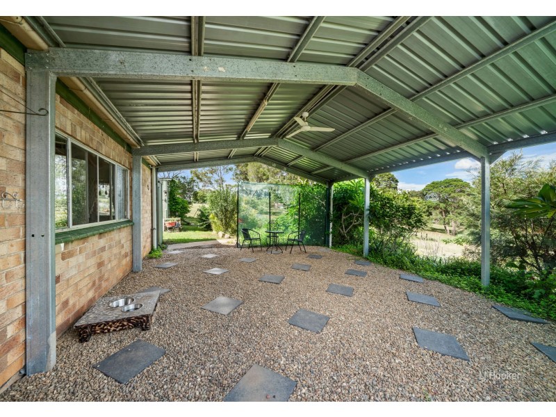 58 Hilary Road, Benarkin North QLD 4306