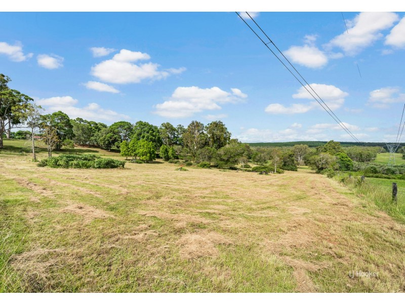 58 Hilary Road, Benarkin North QLD 4306