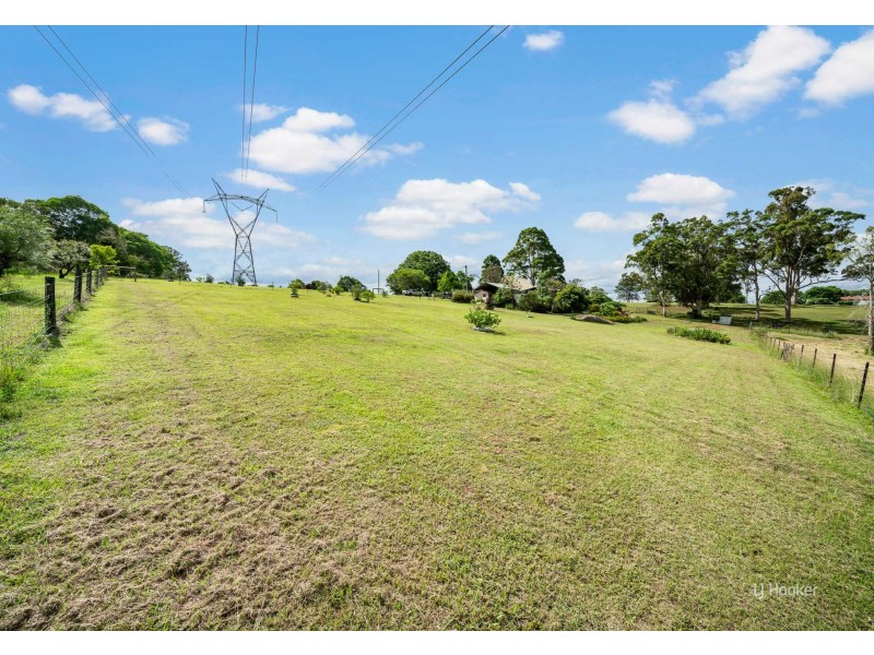 58 Hilary Road, Benarkin North QLD 4306