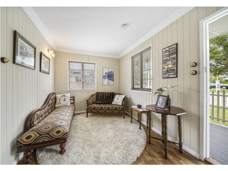 4 Coulson Street, Blackbutt QLD 4306