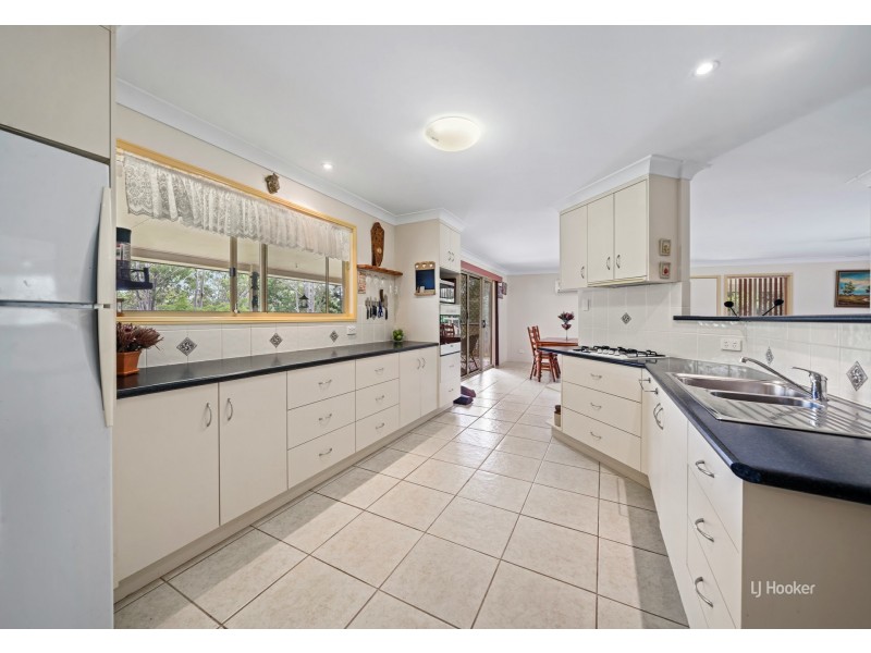 32 Laurel Street, Esk QLD 4312