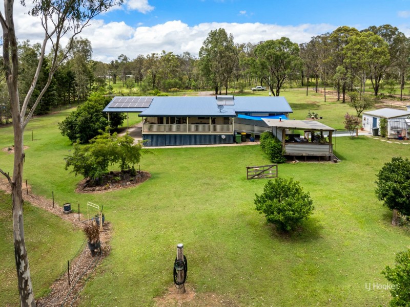32 Laurel Street, Esk QLD 4312