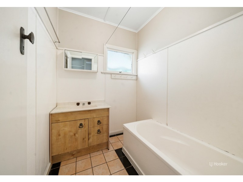 278 Ipswich Street, Esk QLD 4312