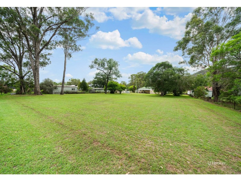 278 Ipswich Street, Esk QLD 4312