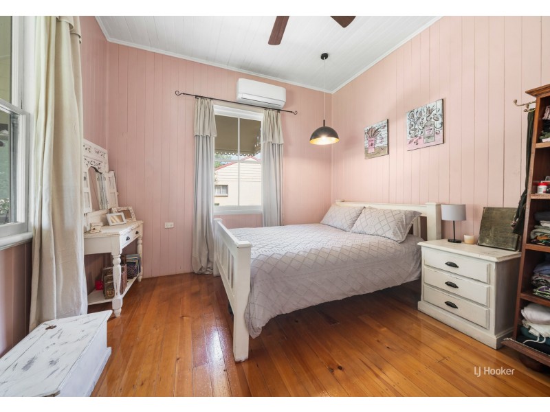11 Hill Street, Esk QLD 4312